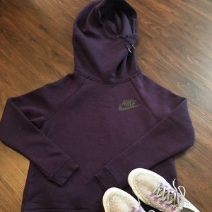 NIKE Women’s Pullover Hoodie
